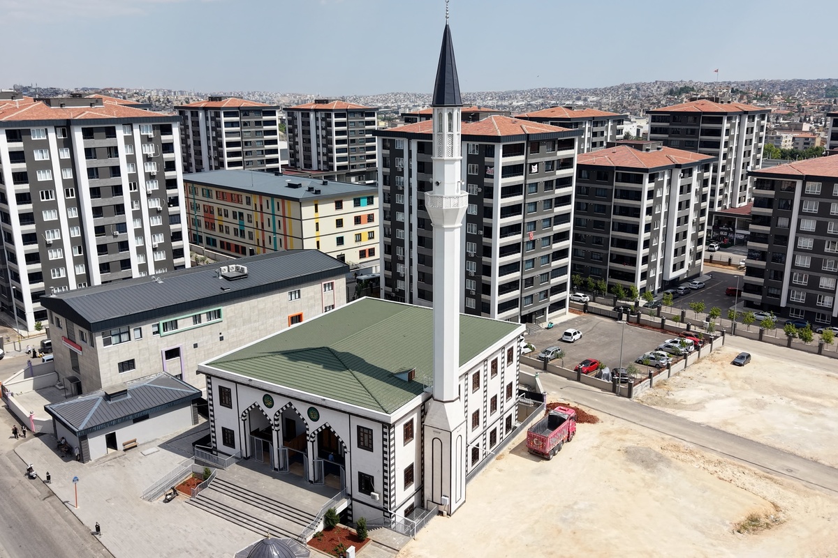 Gülsüm Eruslu (Karsiyaka Center) Mosque Thumbnail 2